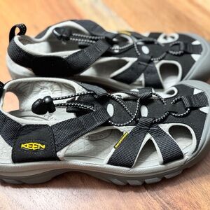 Keen Black and Gray Outdoor Sandals